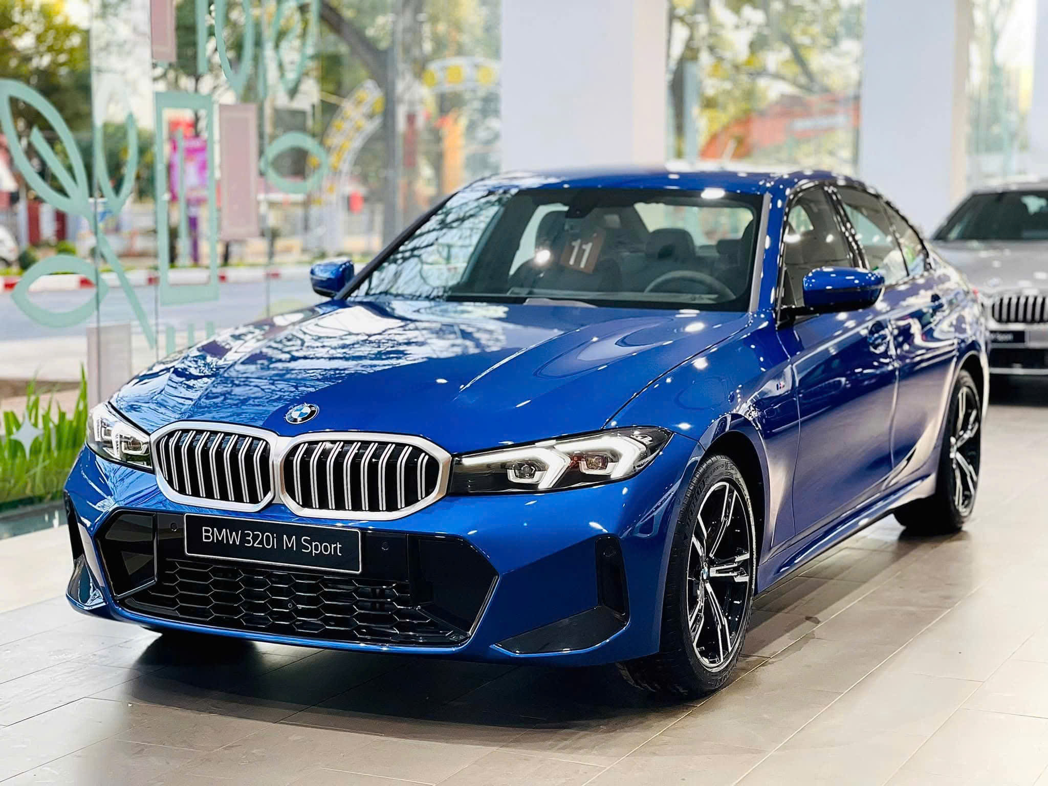 320i-m-sport-moi-nhat-2025