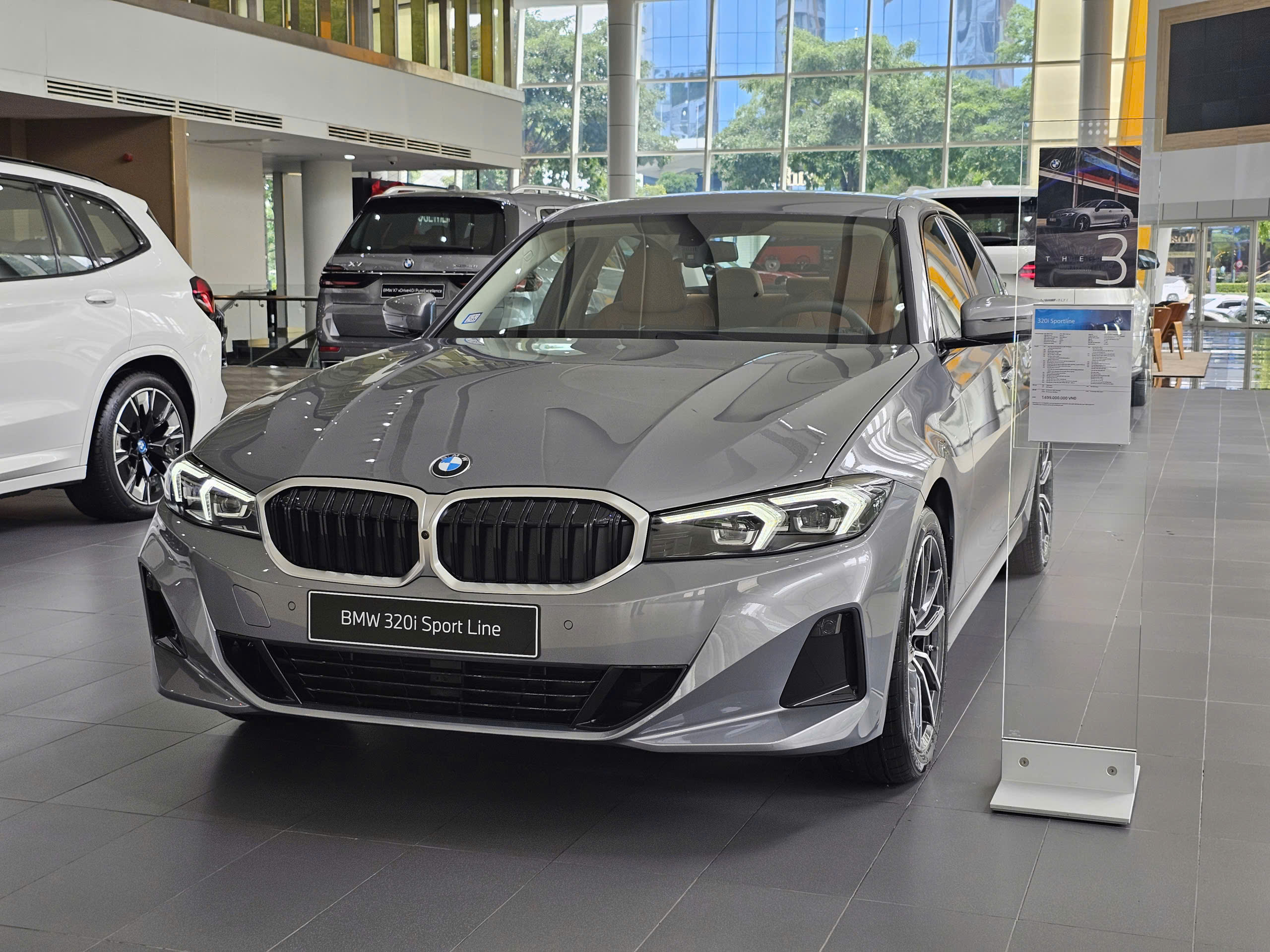 bmw-320i-sportline-mau-xam-moi-2025